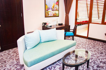 Курортный комплекс Swiss-belresort Tuyen Lam 4*